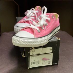 Pink converse girls shoes